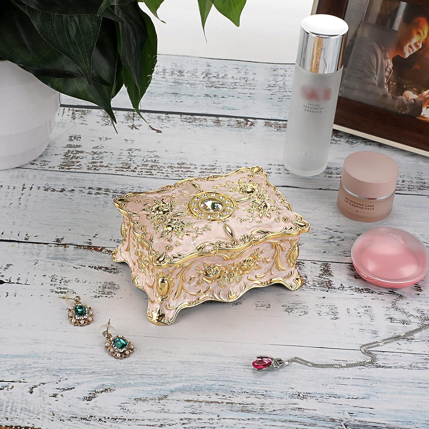 Hipiw Vintage Jewelry Organizer Box - Metal Trinket Storage Box Ornate Treasure Chest Box Jewelry Decorative Box Keepsake Gift Box Case for Women,4.9"X3.4"X2.7"